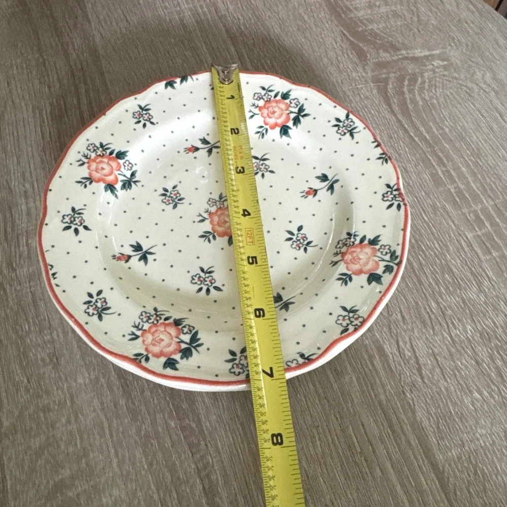 Johnson Brothers England Monticello Ironstone Side Salad Dessert Plates set of 4